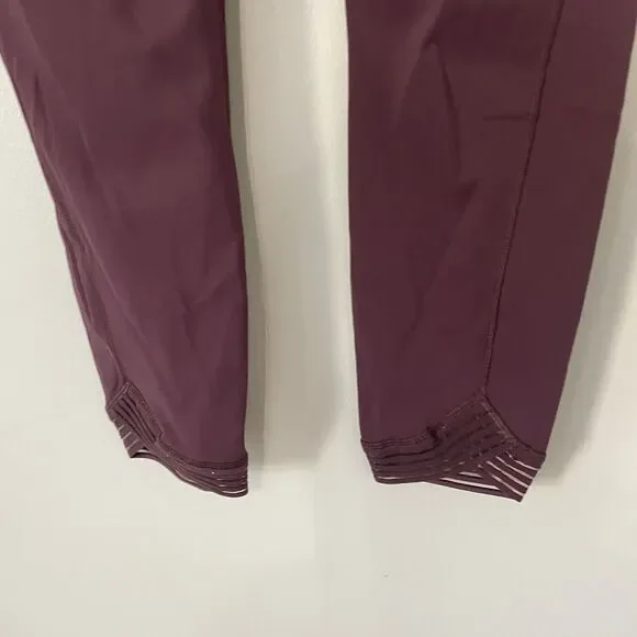 Lululemon Size 8 Purple Find Focus Mesh 7/8 Length Leggings Workout Athletic - Picture 6 of 8
